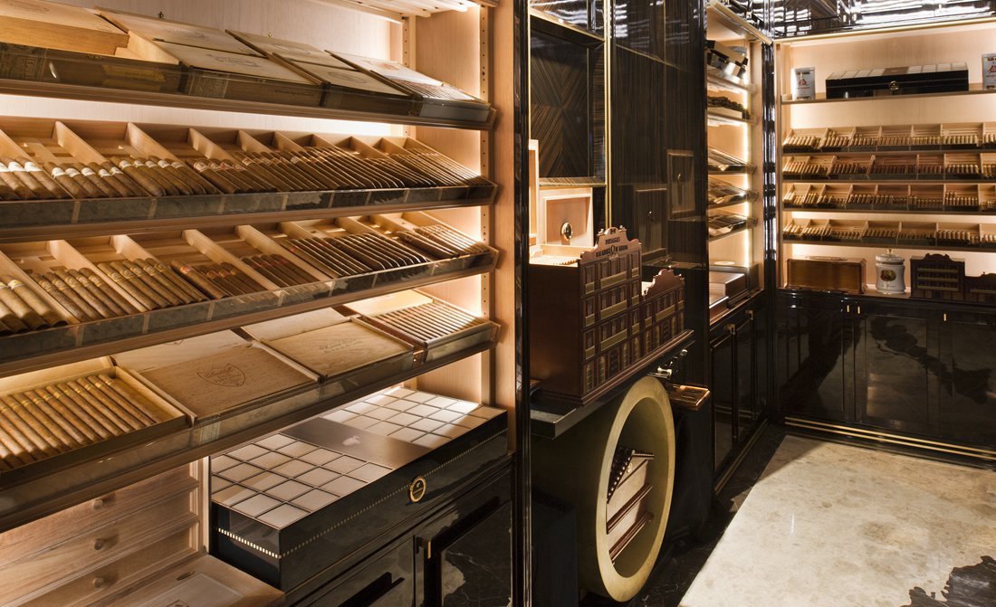 the-wellesley-cigar-lounge-humidor.jpg