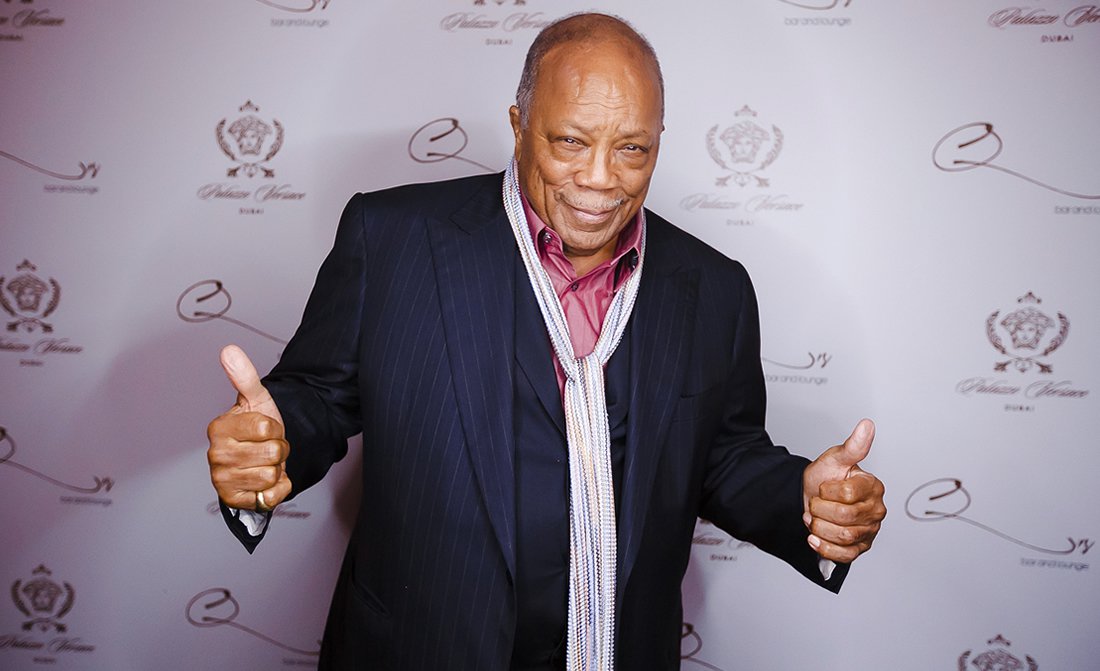 Quincy Jones At Qs Bar And Lounge At Palazzo Versace Dubai