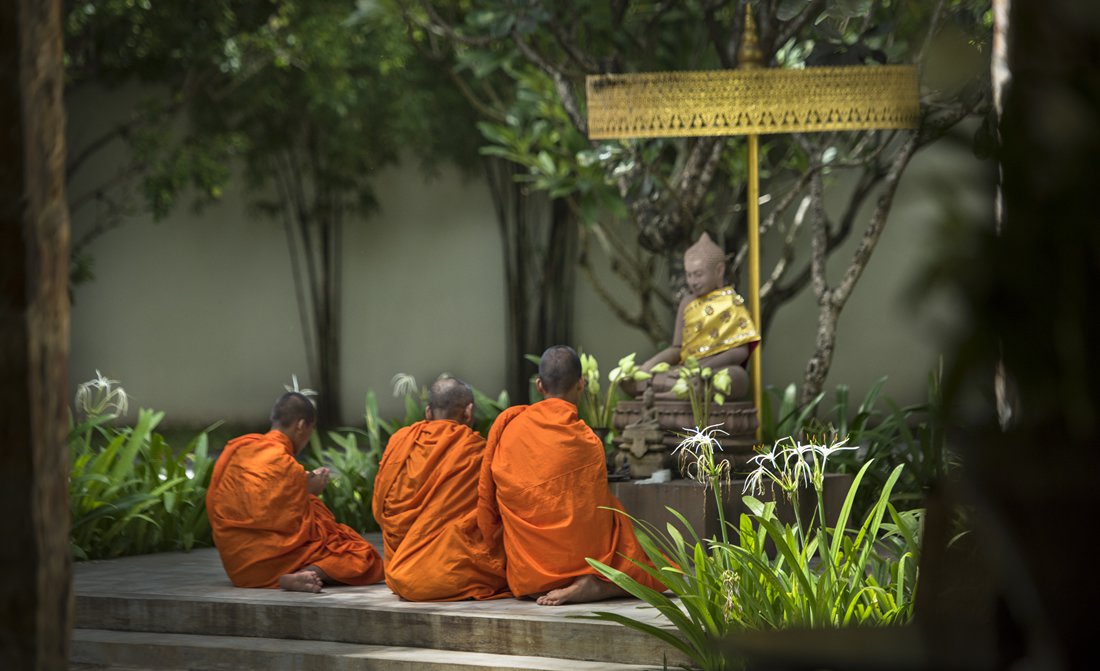 amansara-buddhist-monks.jpg