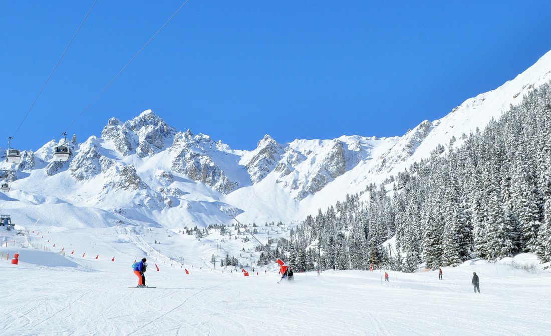 meribel-skiing.jpg