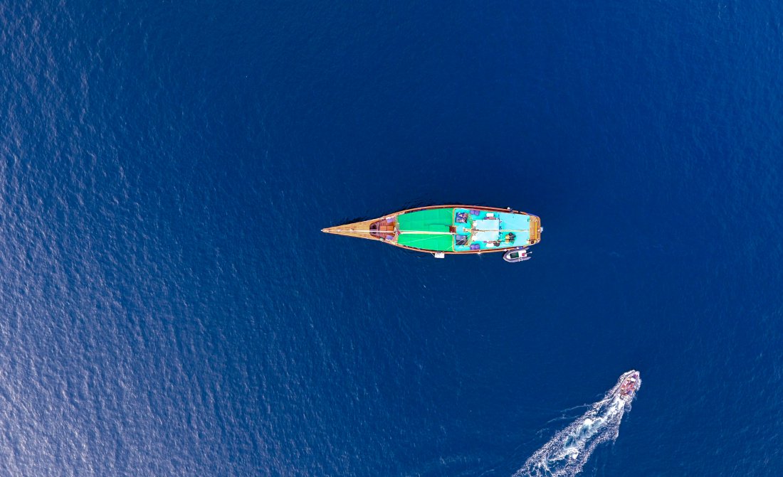tiger-blue-indonesia-boat.jpg
