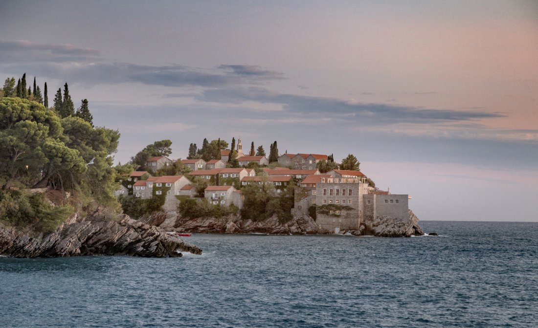 aman-sveti-stefan-montenegro-sveti-stefan-island-view-from-villa-milocer-high-res-16299.jpg